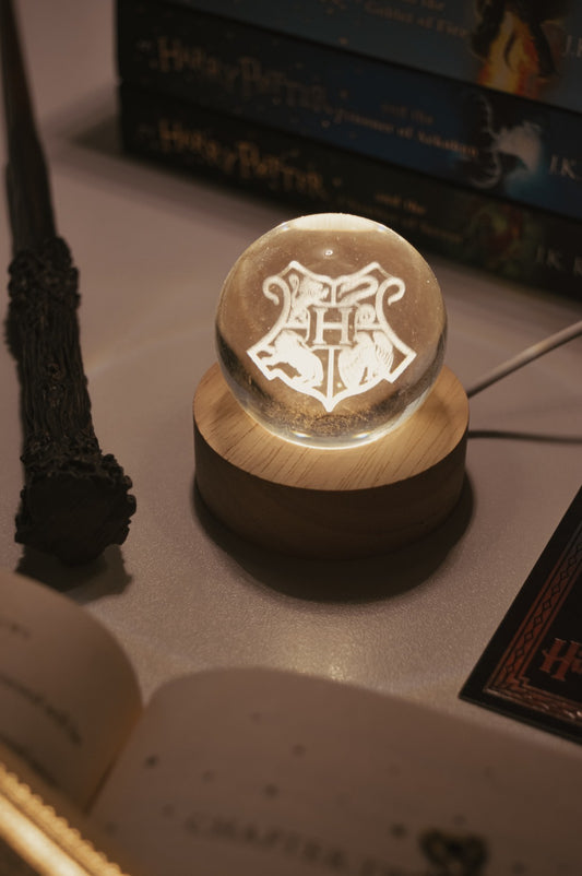 Harry Potter Hogwarts House LED Lamp | Gryffindor, Slytherin, Ravenclaw & Hufflepuff | Wizard-Themed Decorative Light