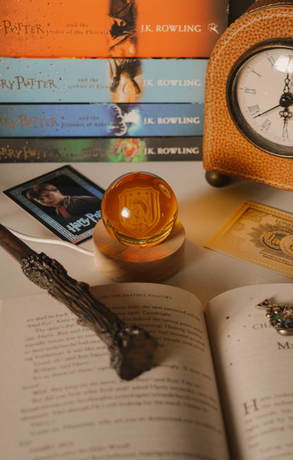 Harry Potter Hogwarts House LED Lamp | Gryffindor, Slytherin, Ravenclaw & Hufflepuff | Wizard-Themed Decorative Light