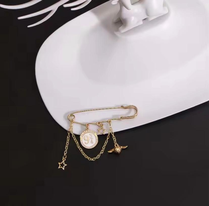 Golden Snitch Charms Brooch