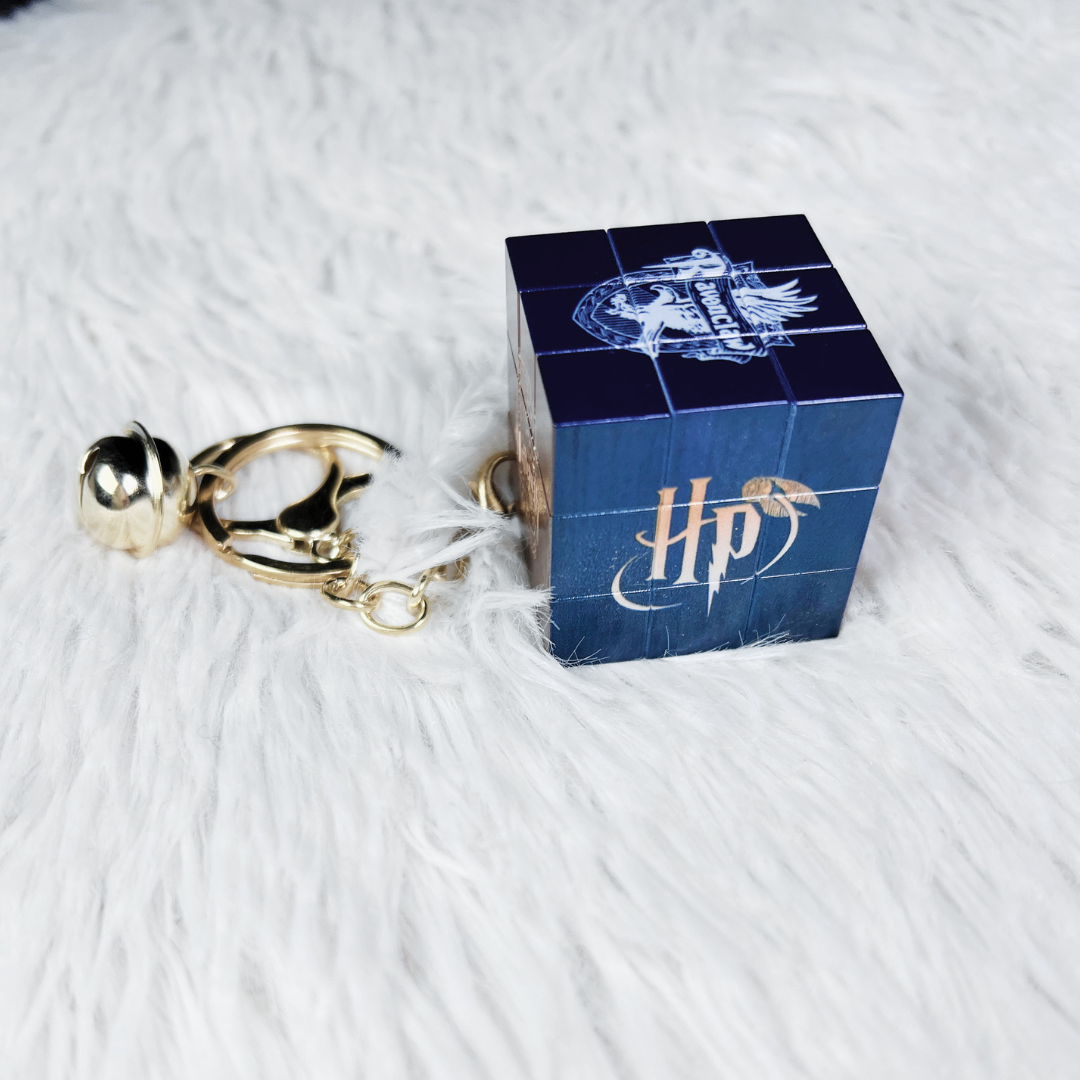 Harry Potter Magic Cube Keychain – Mini Rubix Cube with Golden Snitch Charm